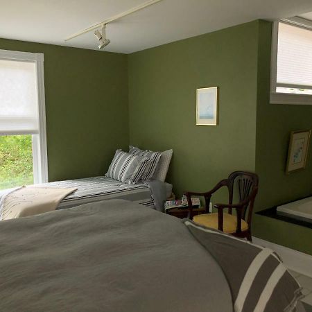 Mahogany Manor Bed & Breakfast Saint John Exterior photo