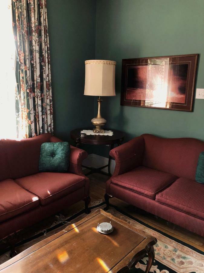 Mahogany Manor Bed & Breakfast Saint John Exterior photo