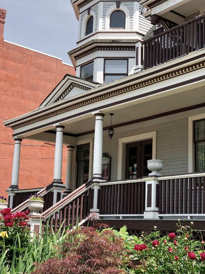 Mahogany Manor Bed & Breakfast Saint John Exterior photo